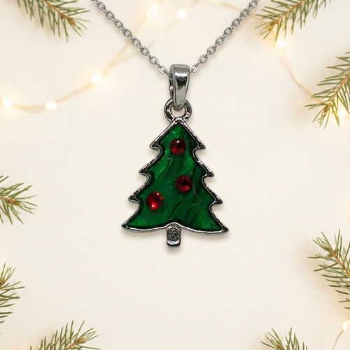 Christmas tree pendant with a fine trace chain