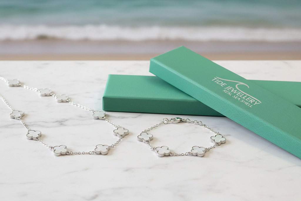 Jewellery set shot
